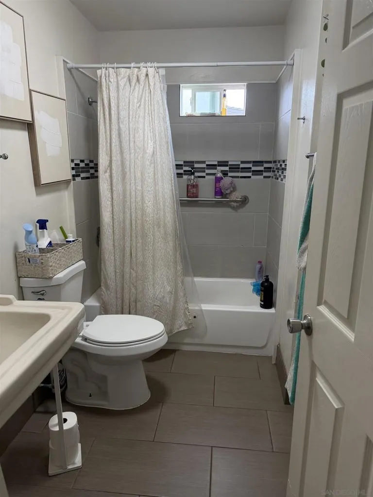 705 Harbison Avenue National City, CA 91950