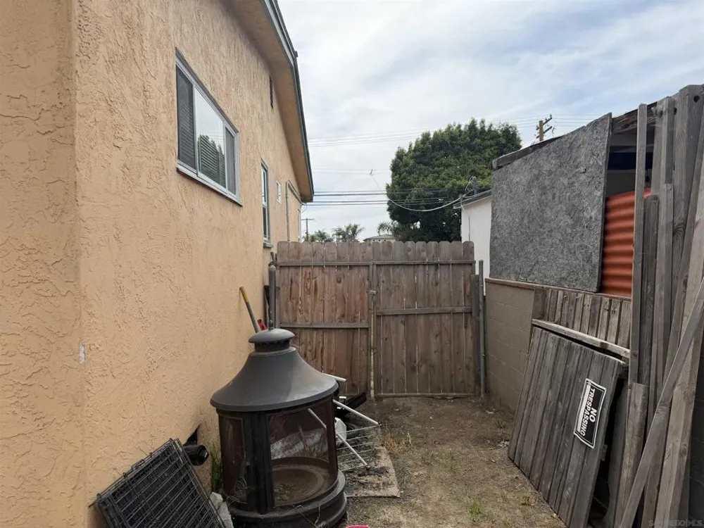 705 Harbison Avenue National City, CA 91950