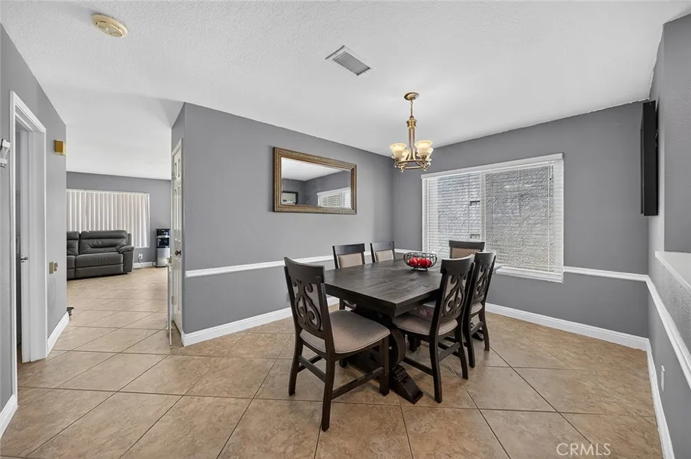 21056 Champlain Lake Forest, CA 92630