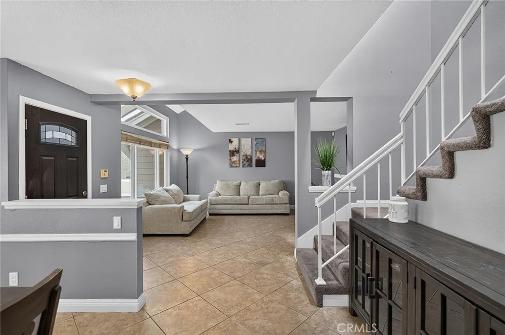 21056 Champlain Lake Forest, CA 92630