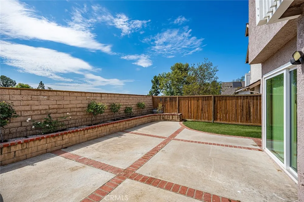 21056 Champlain Lake Forest, CA 92630