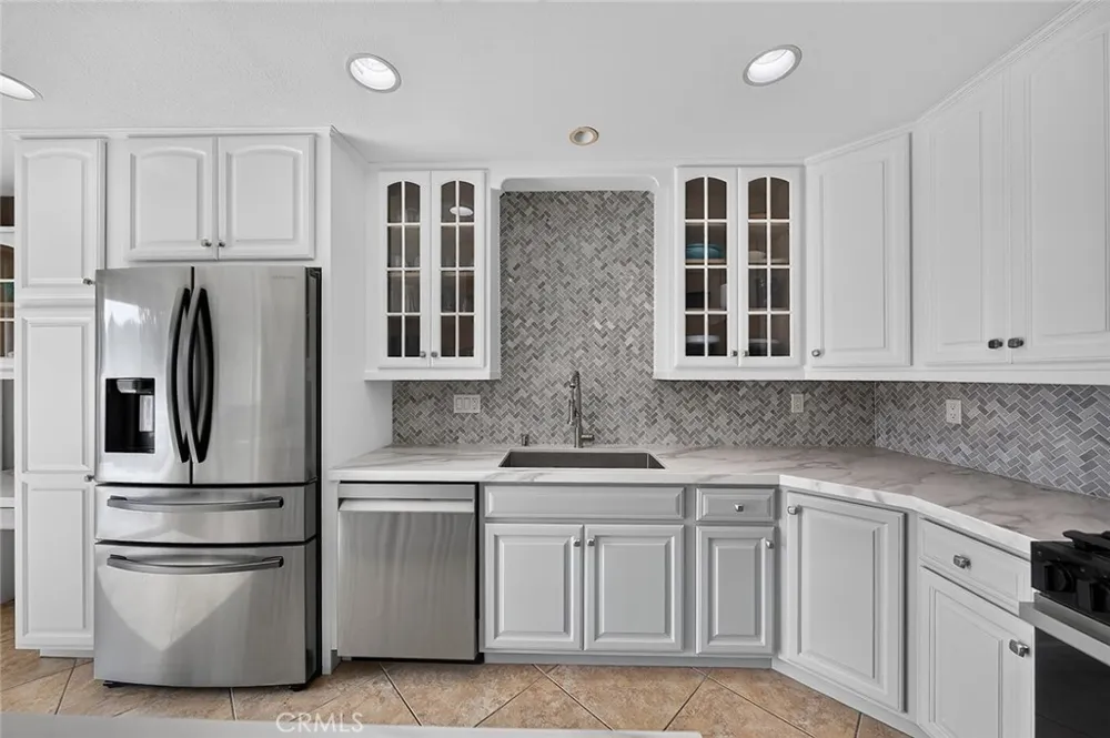 21056 Champlain Lake Forest, CA 92630