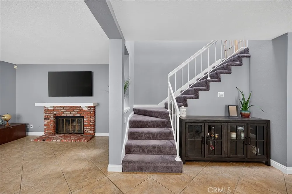 21056 Champlain Lake Forest, CA 92630