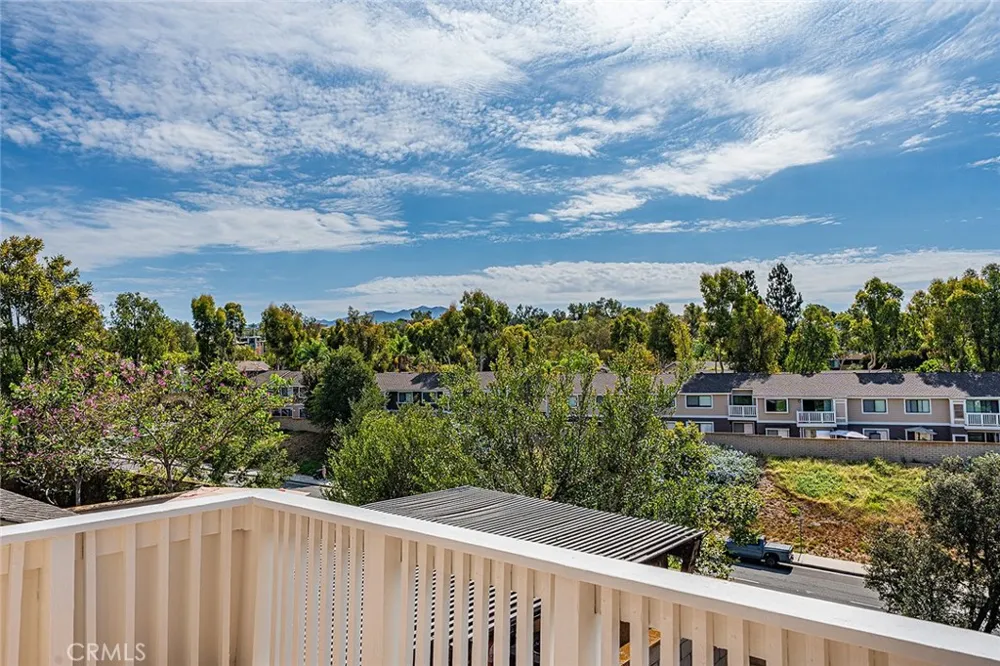 21056 Champlain Lake Forest, CA 92630