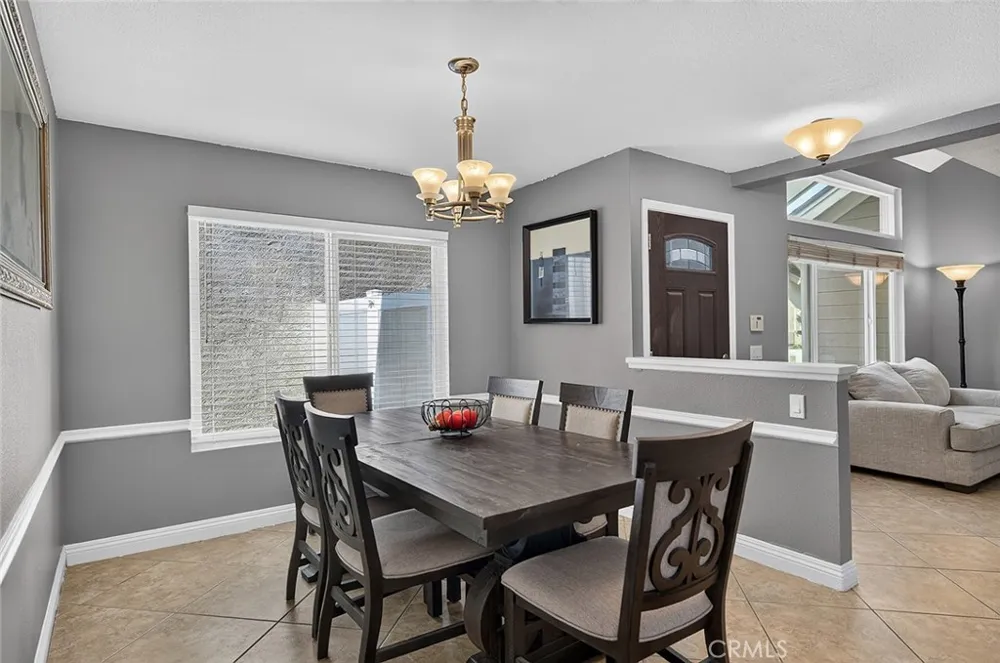 21056 Champlain Lake Forest, CA 92630