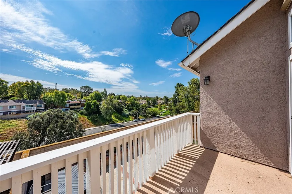 21056 Champlain Lake Forest, CA 92630