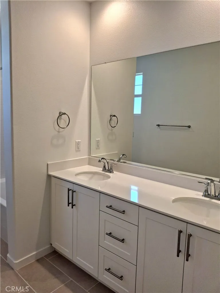 29458 UPPER CREEK LOOP Winchester, CA 92596
