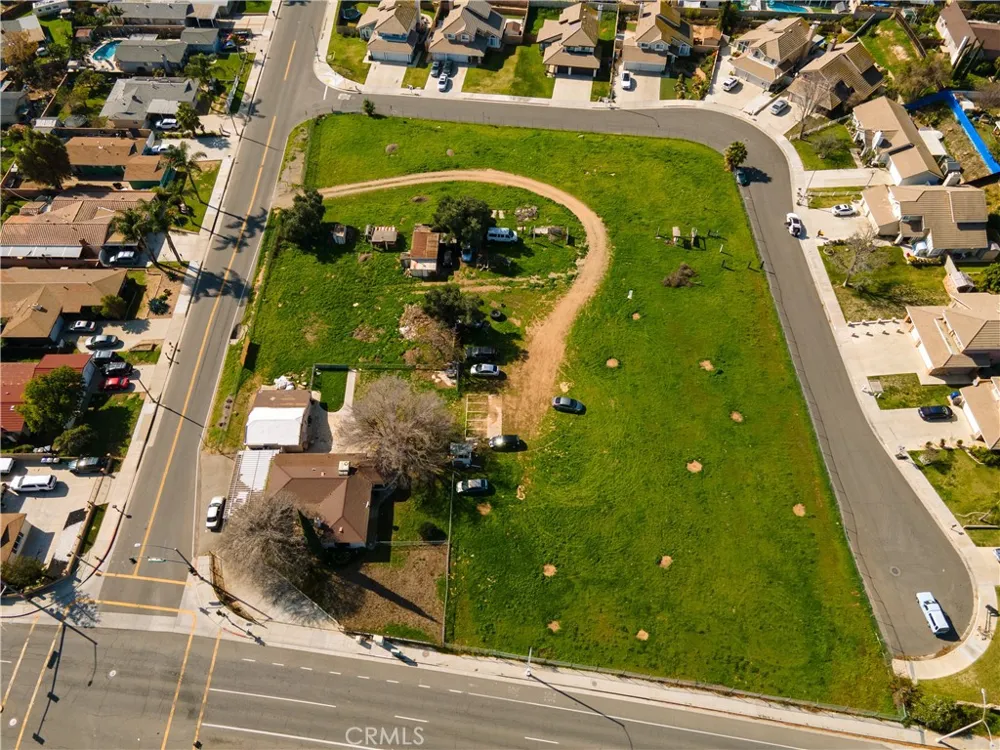 5608 La Sierra Riverside, CA 92505