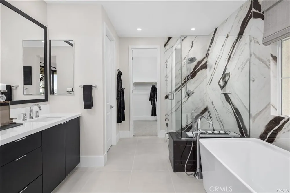 22081 Manarola Walnut, CA 91789