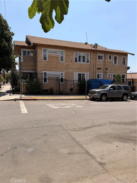 3106 San Marino