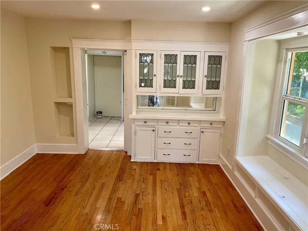 831 Boylston Pasadena, CA 91104