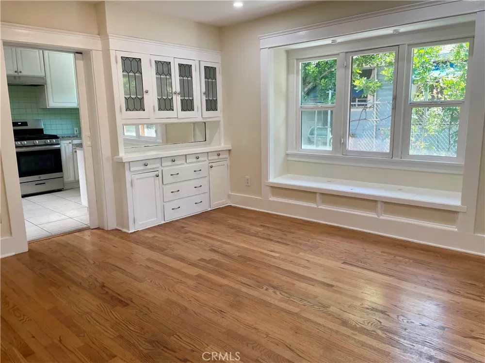 831 Boylston Pasadena, CA 91104