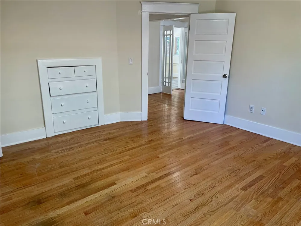 831 Boylston Pasadena, CA 91104