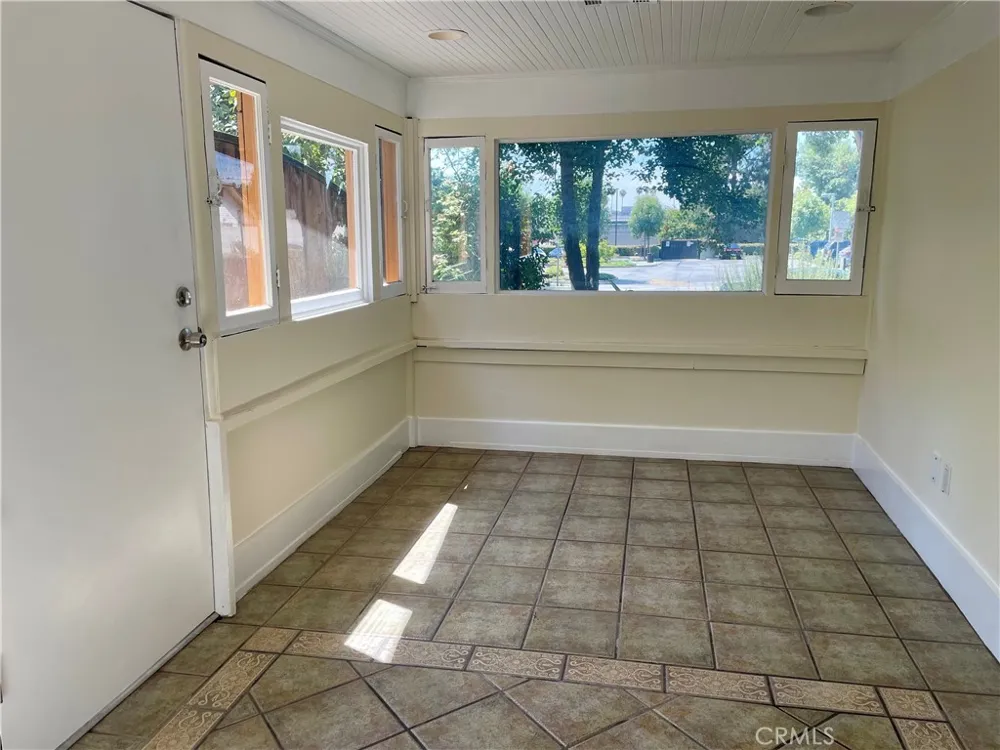 831 Boylston Pasadena, CA 91104