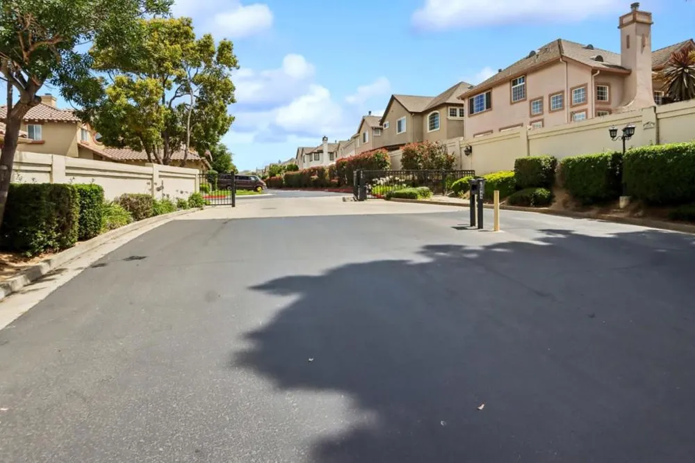 949 Nantucket Boulevard #9 Salinas, CA 93906