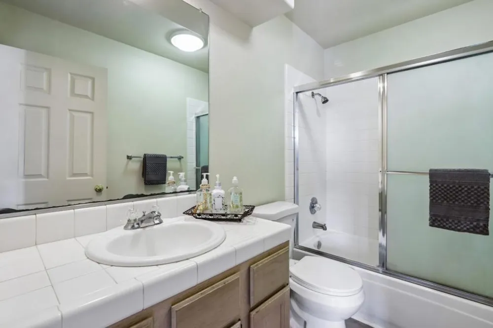 949 Nantucket Boulevard #9 Salinas, CA 93906