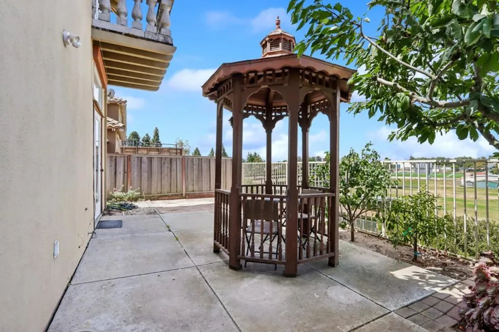 949 Nantucket Boulevard #9 Salinas, CA 93906