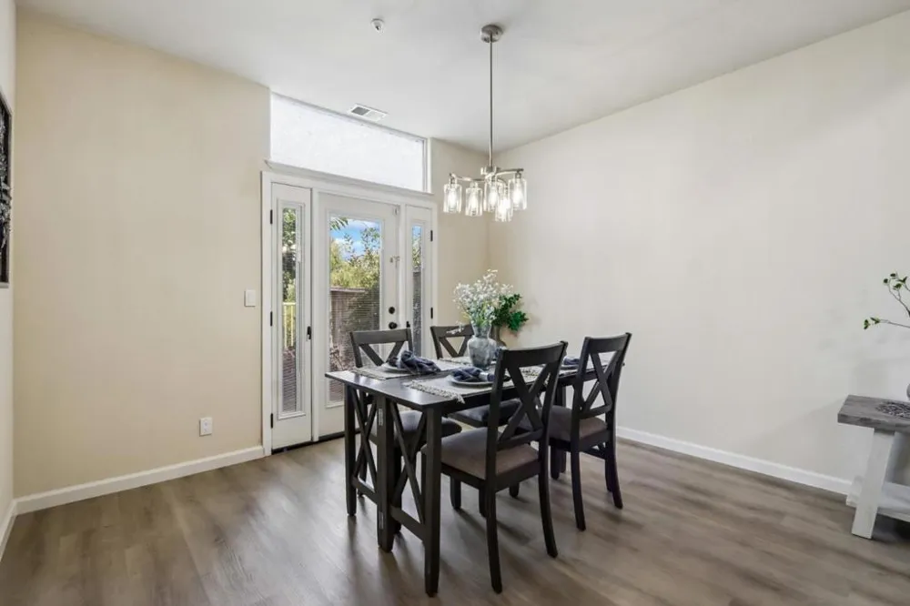 949 Nantucket Boulevard #9 Salinas, CA 93906