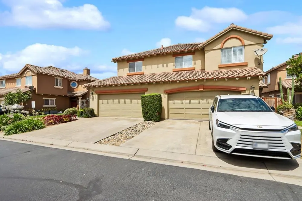 949 Nantucket Boulevard #9 Salinas, CA 93906