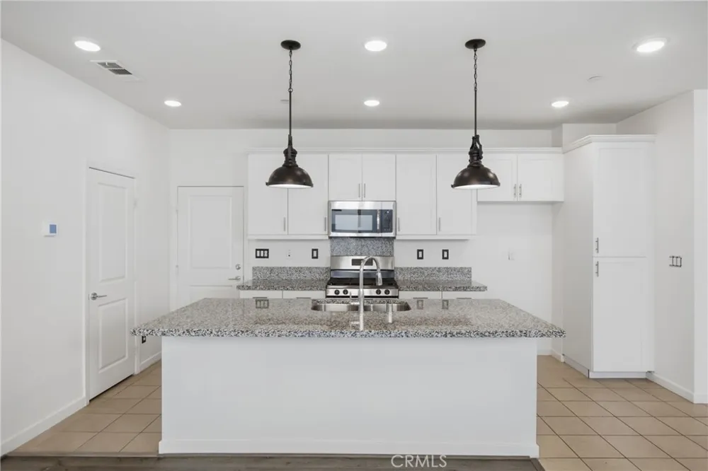 35886 Landon Murrieta, CA 92562