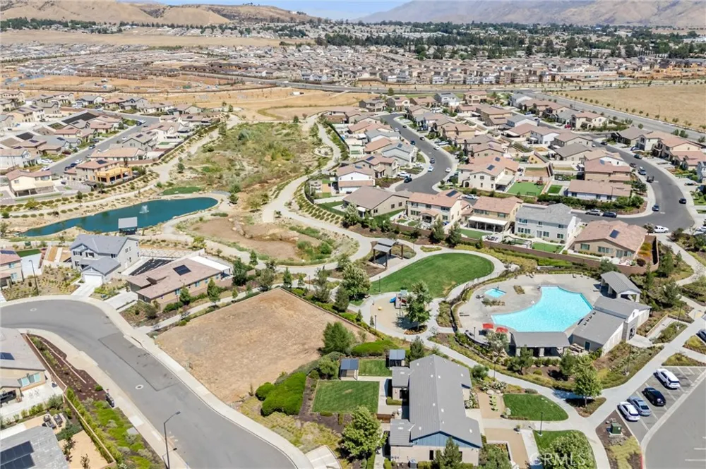 1389 Hazel Lane Banning, CA 92220