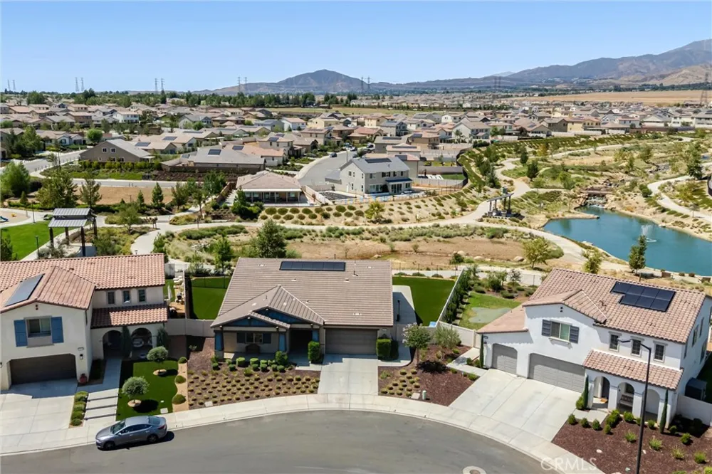 1389 Hazel Lane Banning, CA 92220