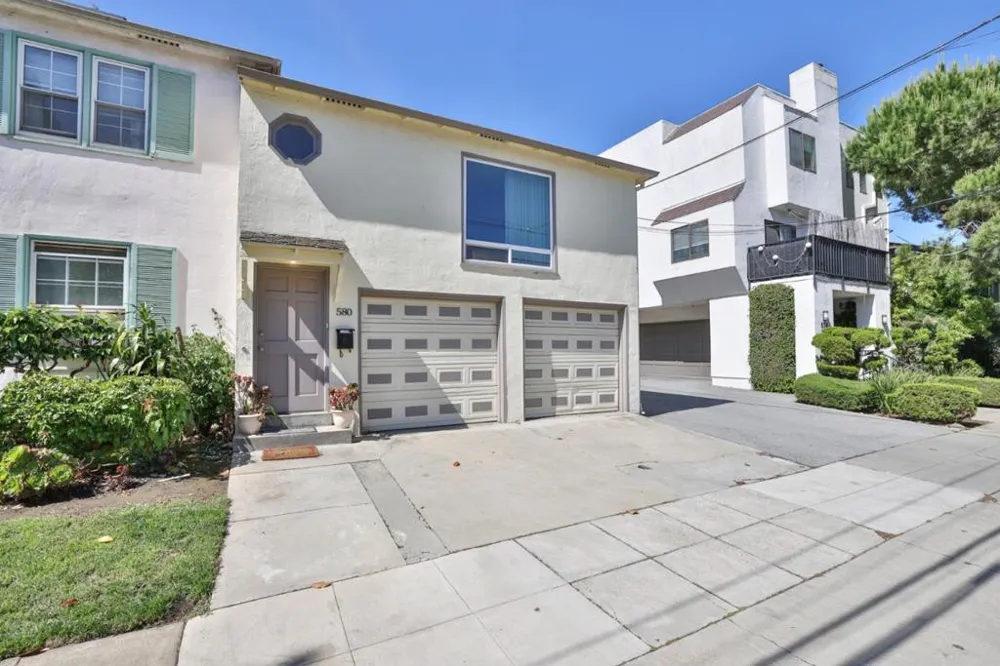 580590 Chestnut Street San Carlos, CA 94070