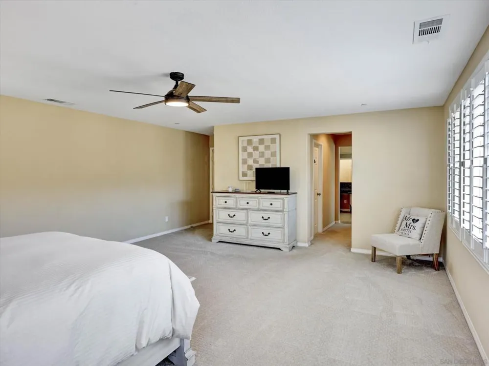 13589 Sohail Lakeside, CA 92040