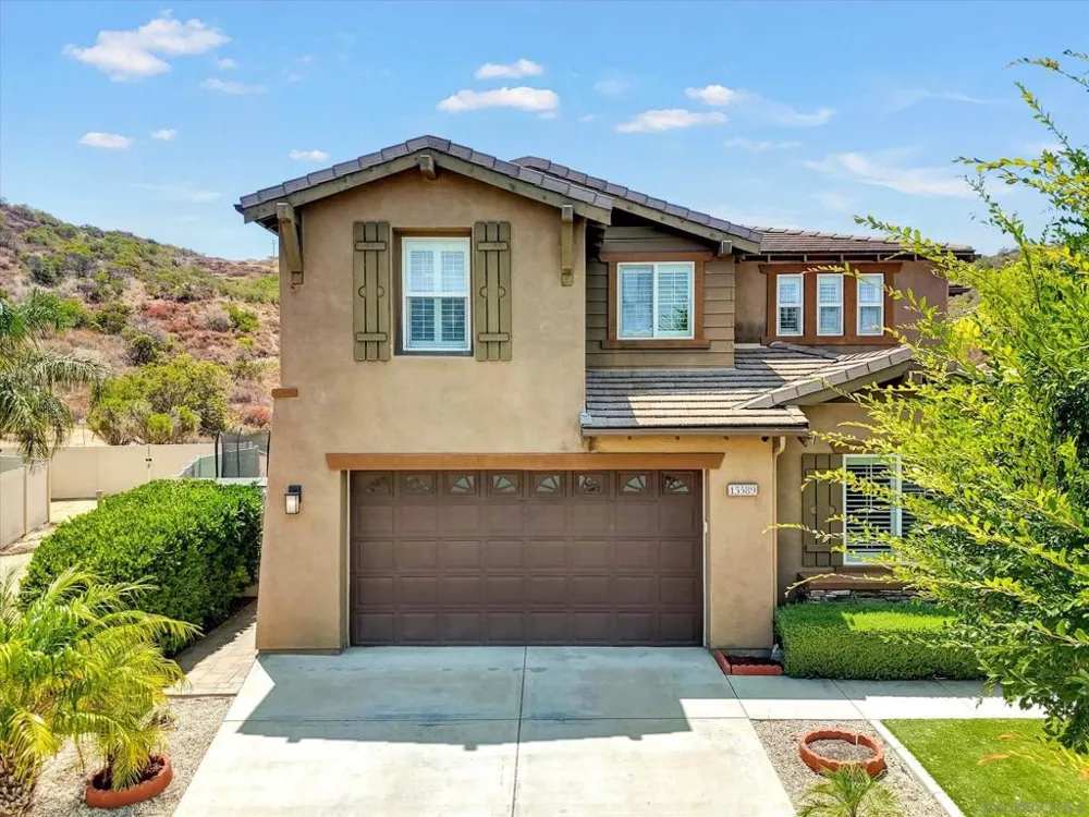 13589 Sohail Lakeside, CA 92040