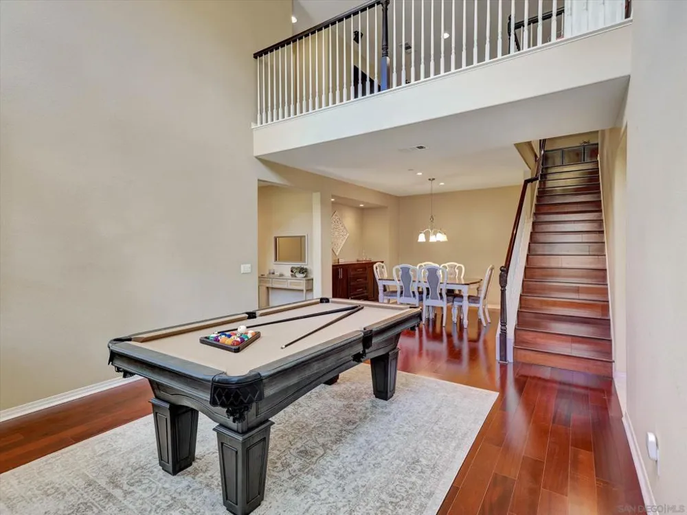 13589 Sohail Lakeside, CA 92040