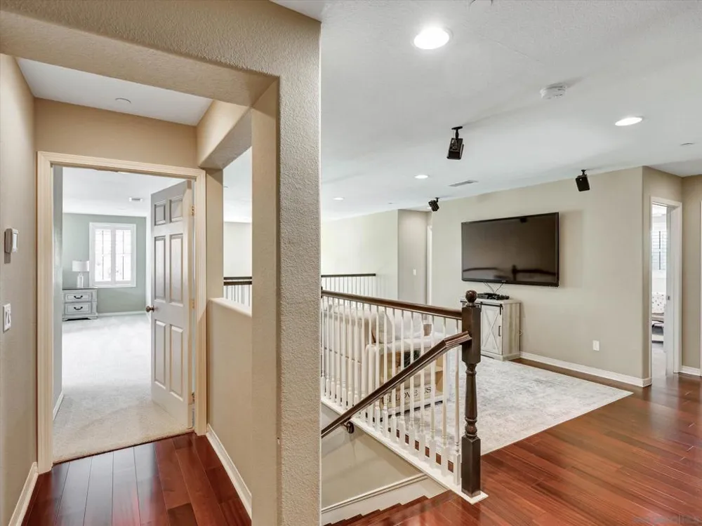13589 Sohail Lakeside, CA 92040