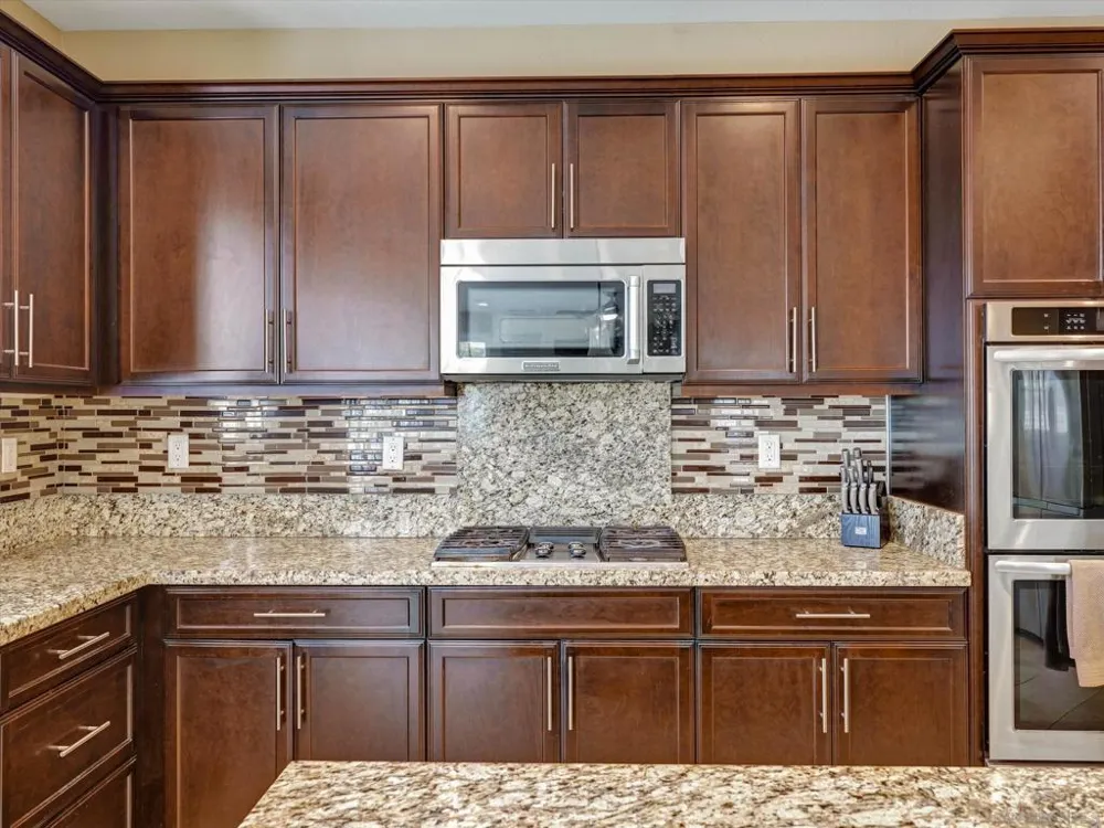 13589 Sohail Lakeside, CA 92040