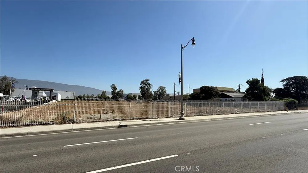 14596 Foothill Fontana, CA 92335