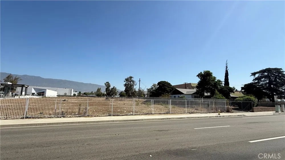 14596 Foothill Fontana, CA 92335