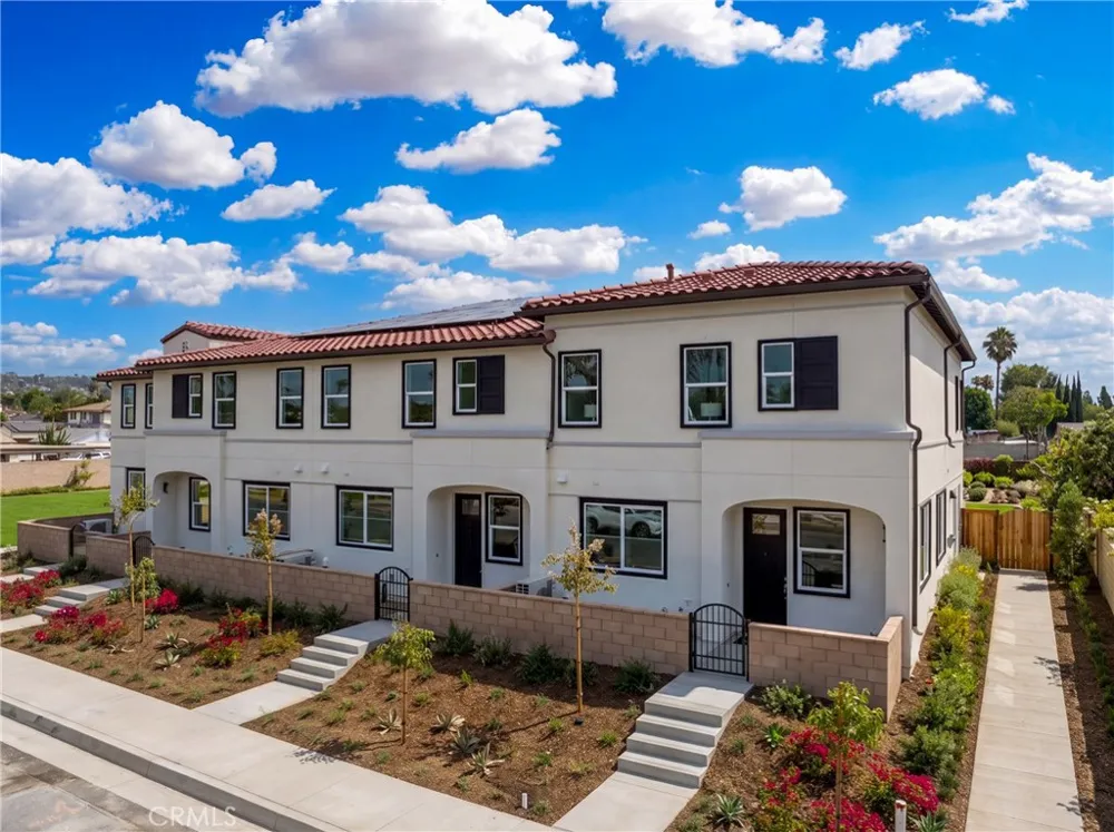264 S Citrus Row La Habra, CA 90631