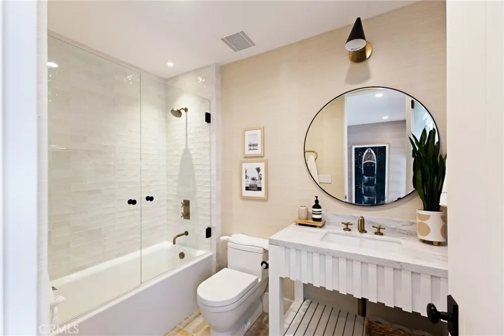 1416 E Balboa Boulevard Newport Beach, CA 92661