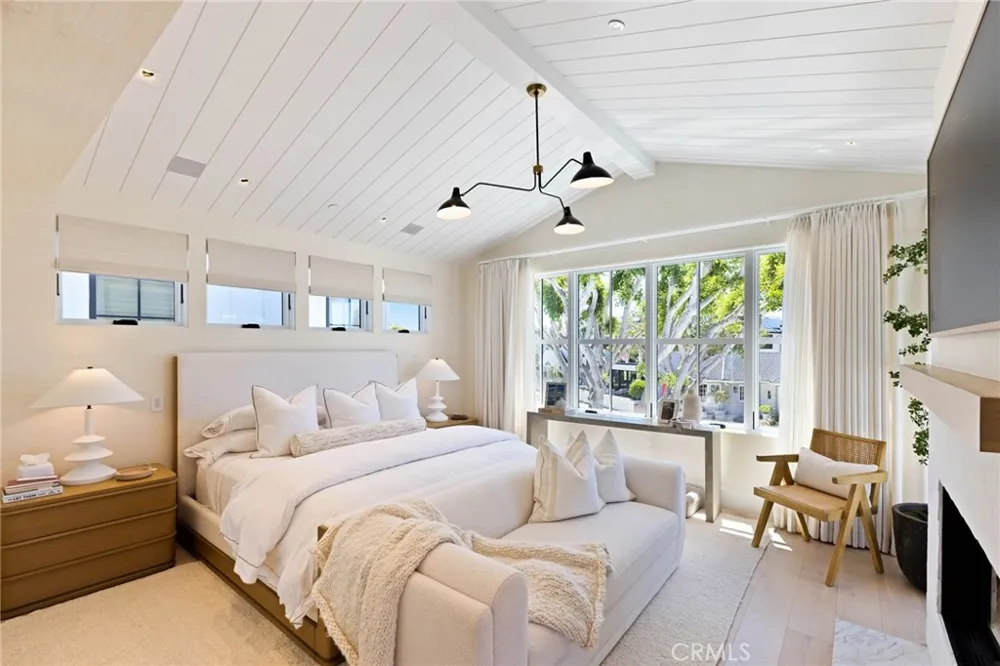 1416 E Balboa Boulevard Newport Beach, CA 92661