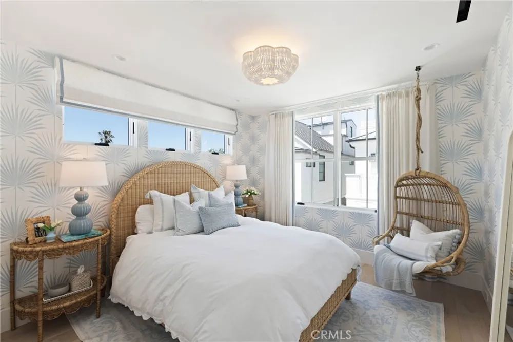 1416 E Balboa Boulevard Newport Beach, CA 92661