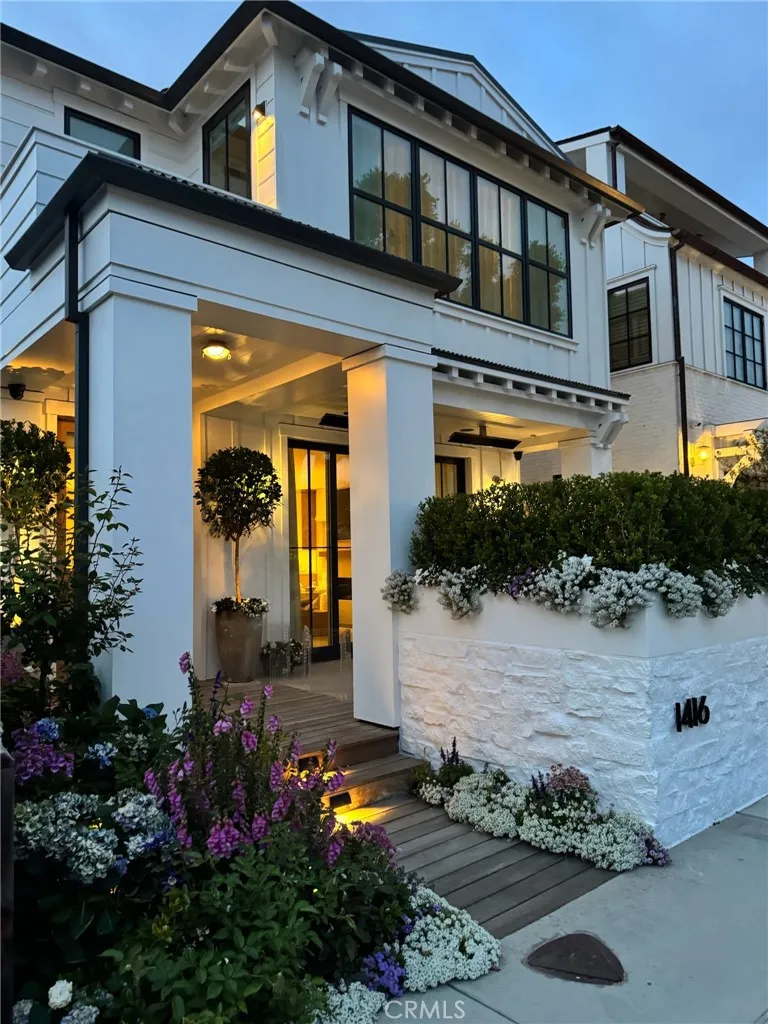 1416 E Balboa Boulevard Newport Beach, CA 92661