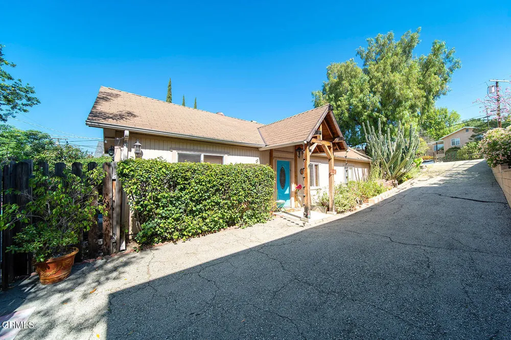 8950 Oswego Street Los Angeles, CA 91040