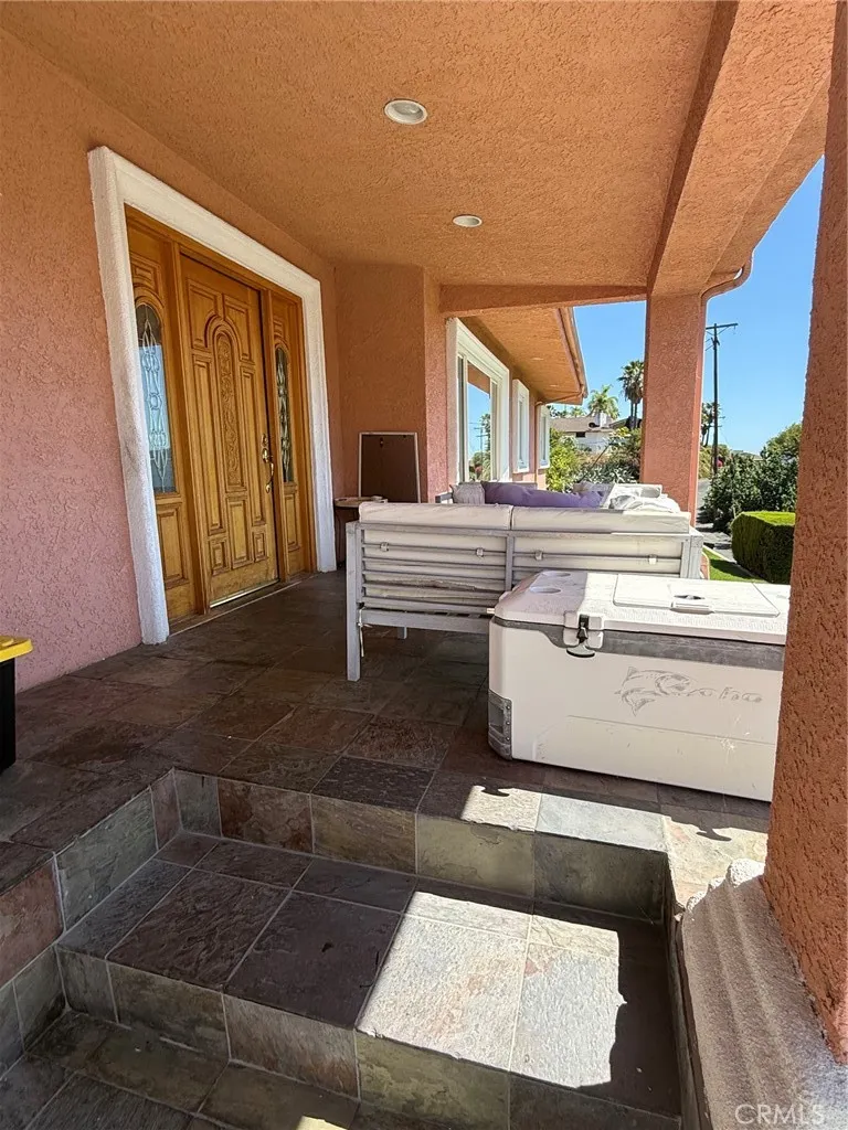 1606 Glenmont Drive Glendale, CA 91207