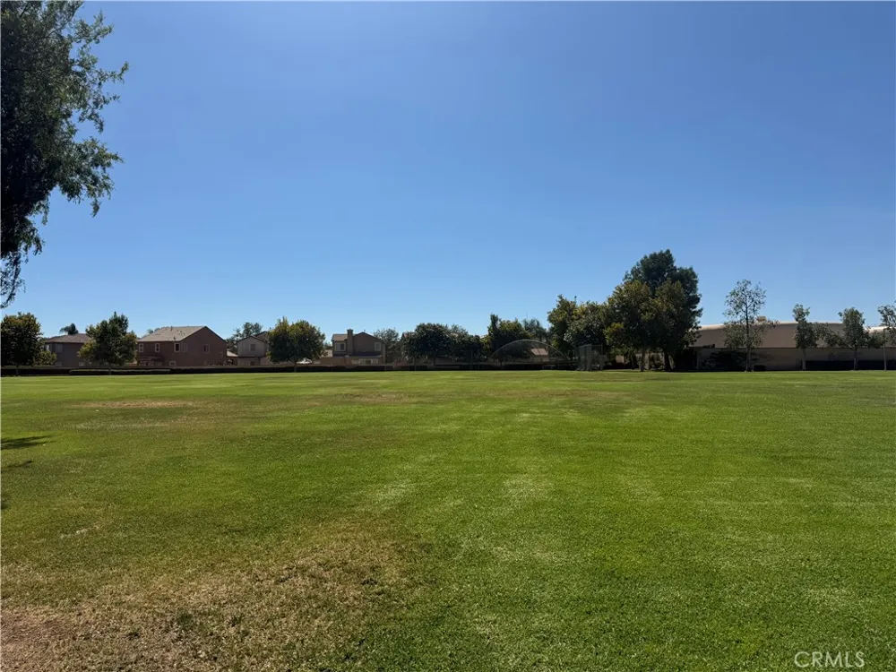 1423 Palma Bonita Perris, CA 92571