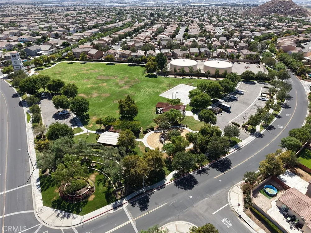 1423 Palma Bonita Perris, CA 92571