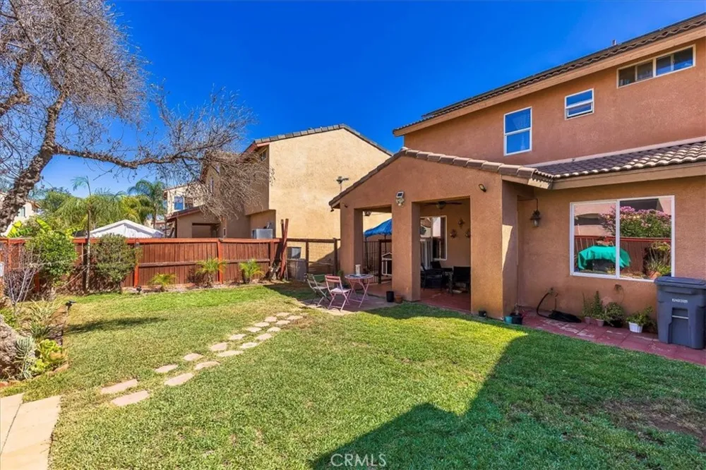 1423 Palma Bonita Perris, CA 92571