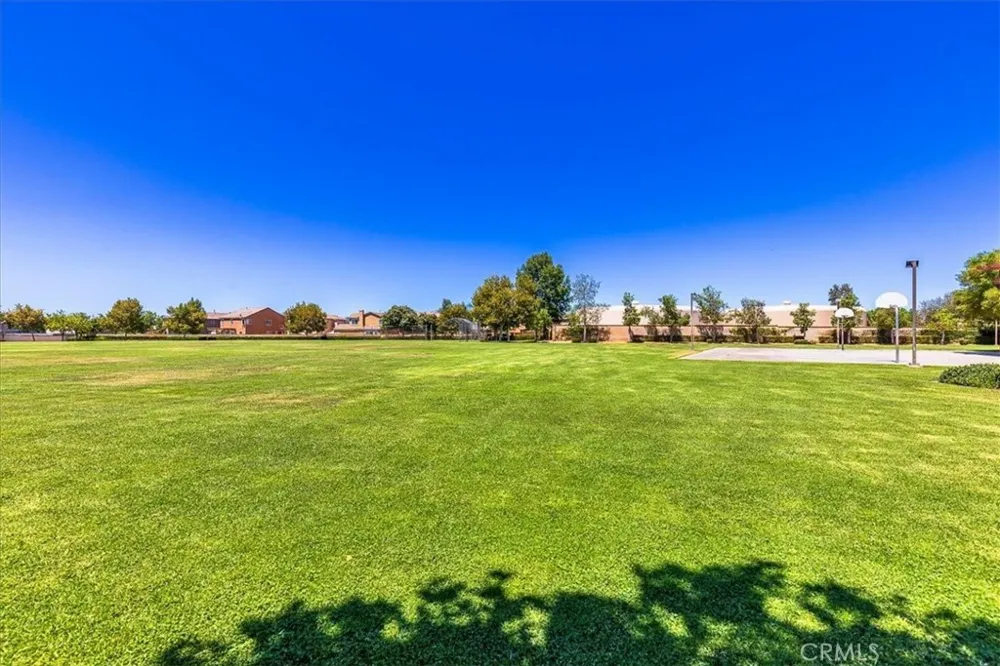 1423 Palma Bonita Perris, CA 92571