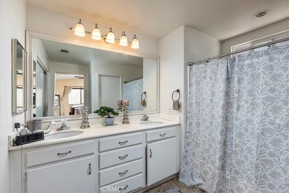 1423 Palma Bonita Perris, CA 92571