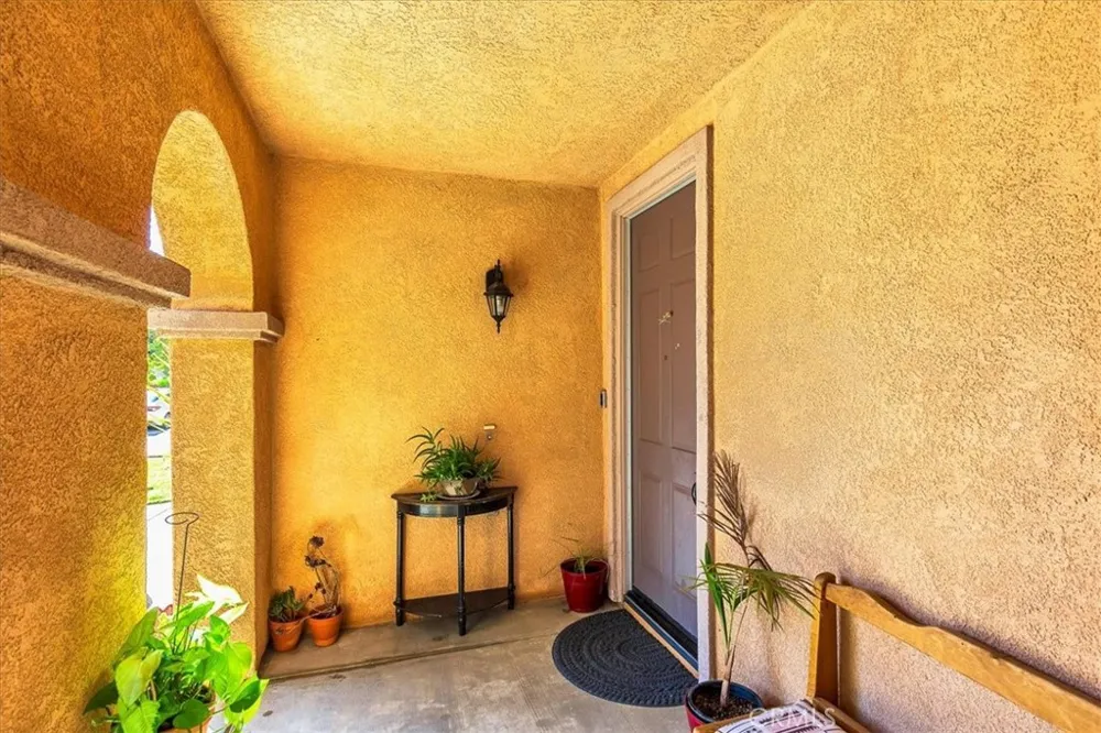1423 Palma Bonita Perris, CA 92571