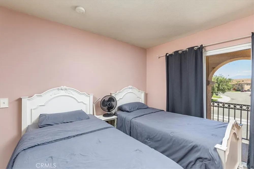 1423 Palma Bonita Perris, CA 92571