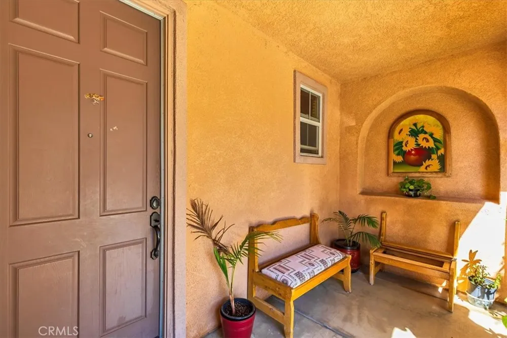 1423 Palma Bonita Perris, CA 92571