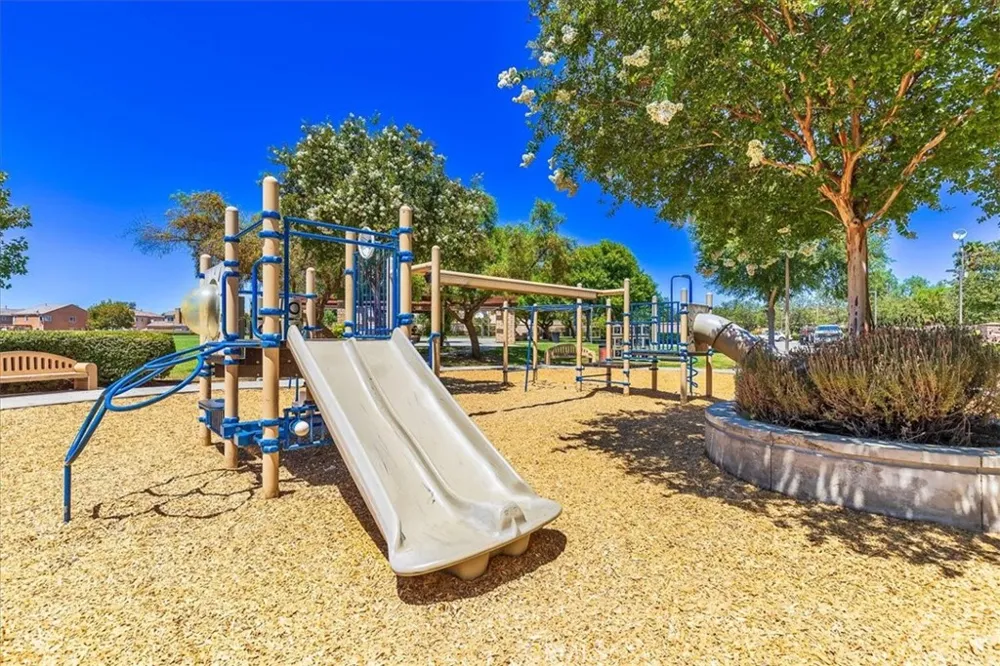 1423 Palma Bonita Perris, CA 92571